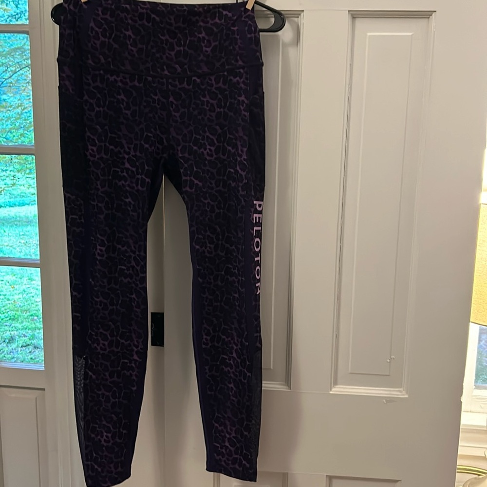 Women’s large Peloton purple cheetah leggings